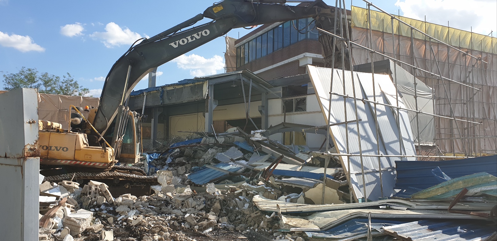 2000769928_17sPBXwI_6f0ea094edd5dff245d23d38cc1187bea9a51be6.jpg 이미지크게보기