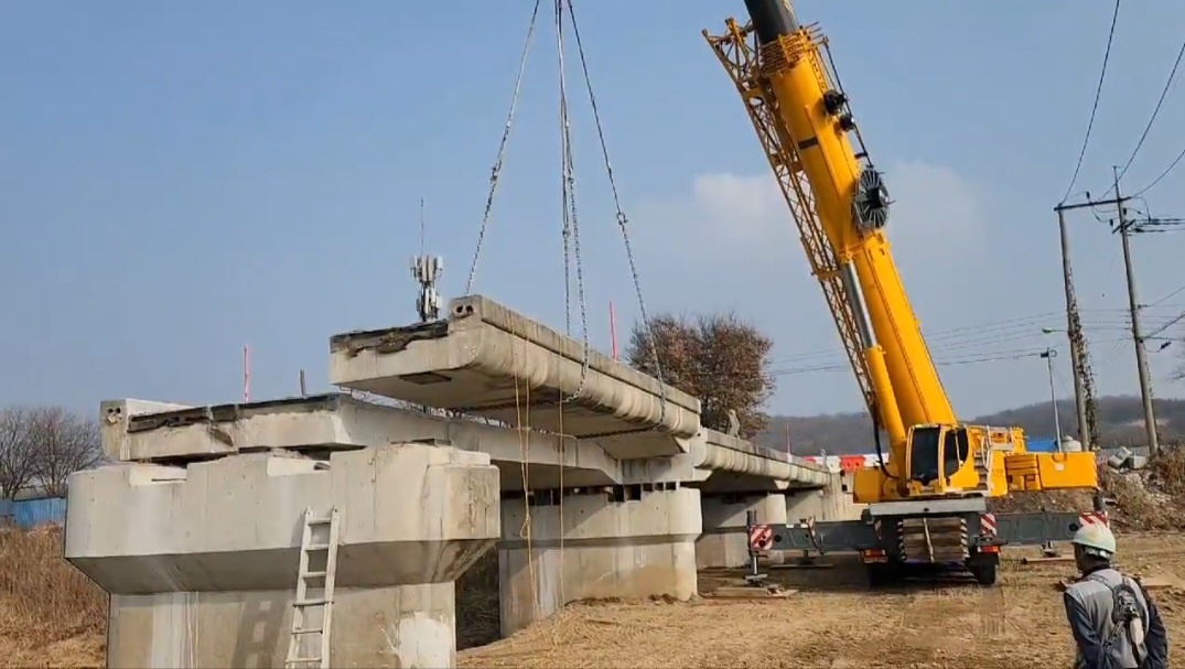 2000769928_2RxIMw6f_26292d5d4310f9460d3dc1fc9d6f429d68f6a9b5.jpg 이미지크게보기