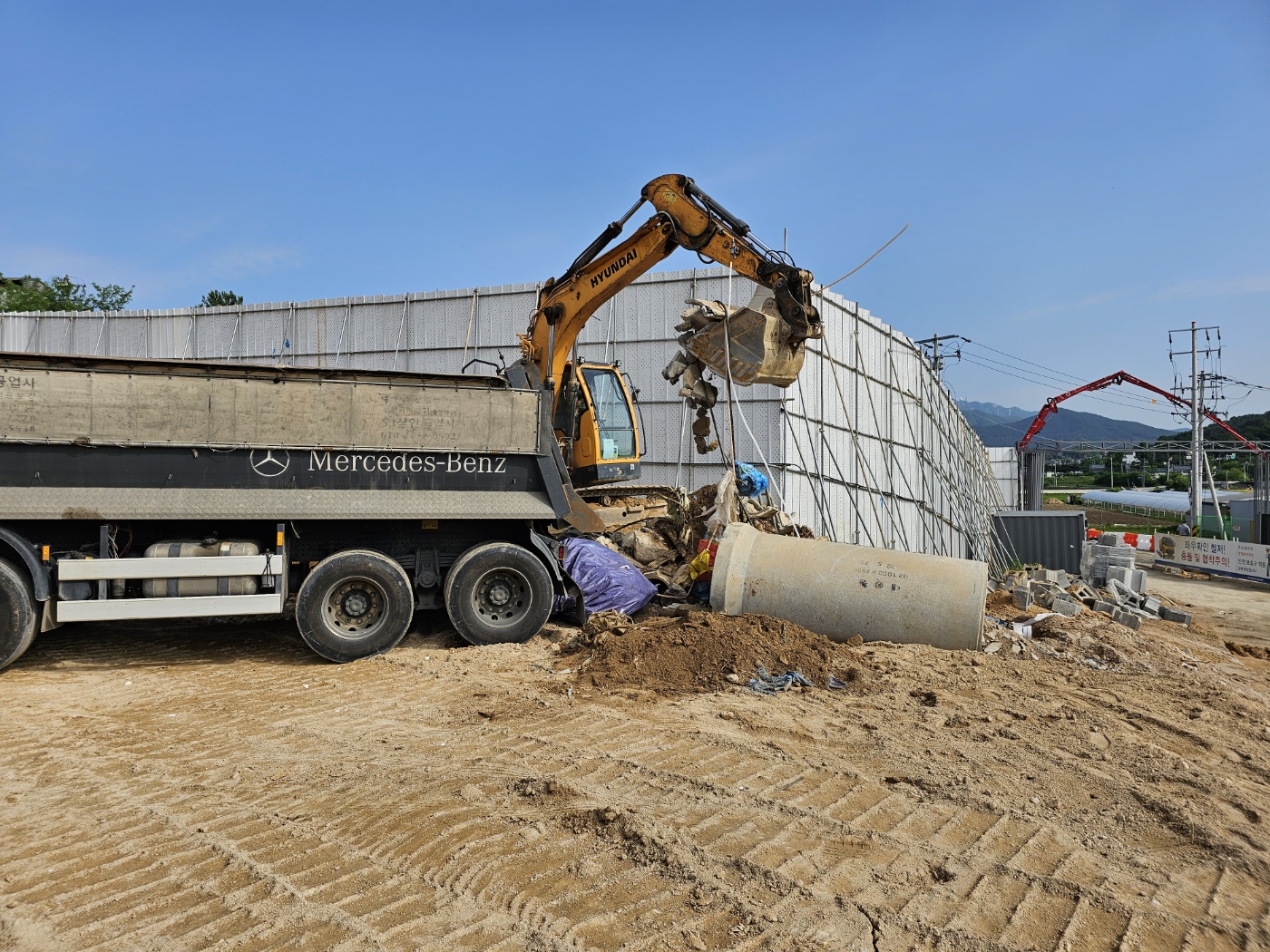 2000769928_3gmproOw_16a644d3cc1fdc0699f6887d1b32ca429be51c0b.jpg 이미지크게보기