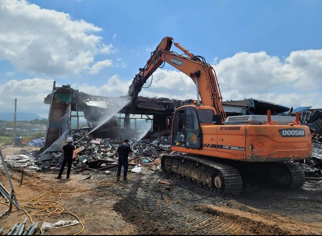 2000769928_OVwdRl2N_76c4c1087757390edcf59b6b53212e17b2339d1c.jpg 이미지크게보기