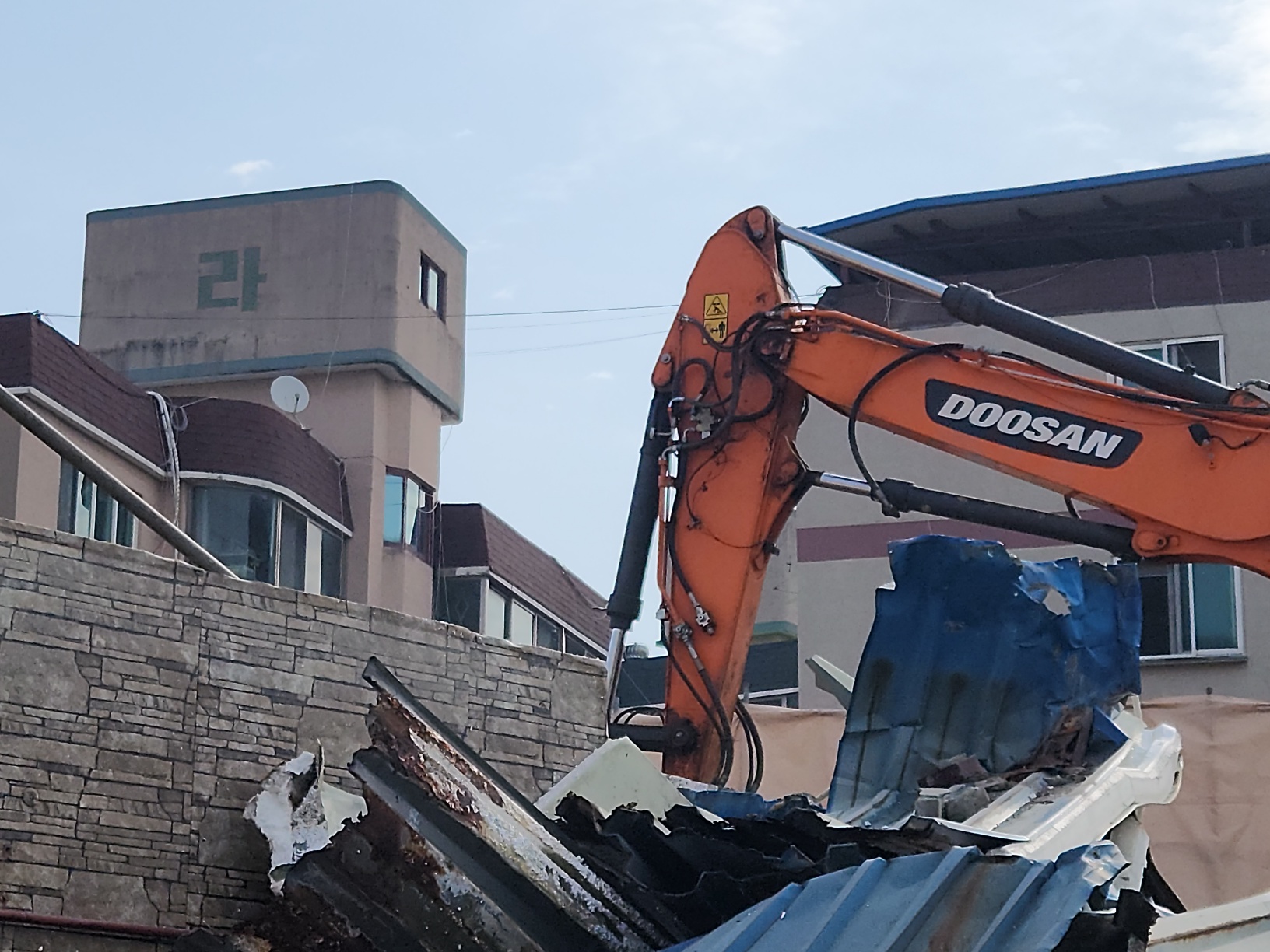 2000769928_oNdfFDWs_2134fbadd606af5011c017512e1dfa34c29594a4.jpg 이미지크게보기